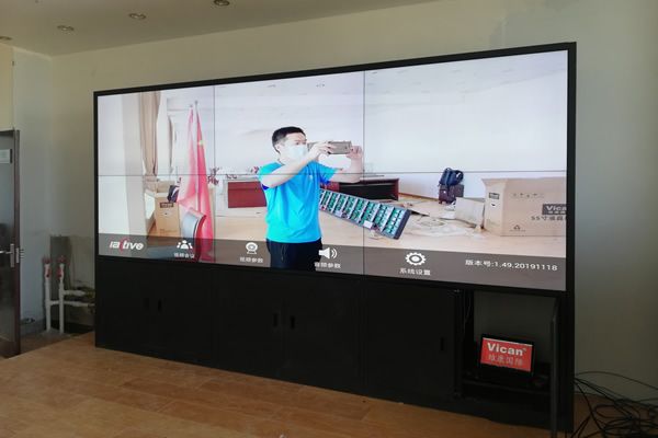 三星55寸液晶拼接屏有什么特點，目前市場上還有貨嗎