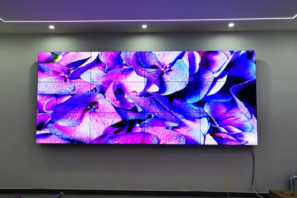 會(huì)議室顯示大屏使用拼接屏好，還是LED顯示屏好？