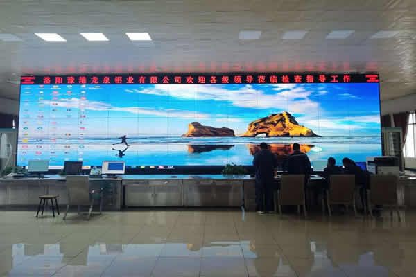 會(huì)議室的視頻會(huì)議系統(tǒng)一般包括哪些設(shè)備