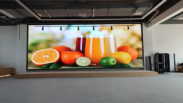 舞臺LED顯示屏解決方案，舞臺創(chuàng)意設(shè)計(jì)呈現(xiàn)精彩演繹