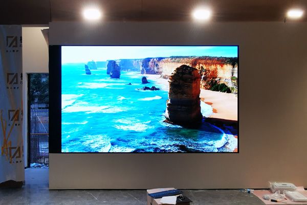 直播間背景墻用LED顯示屏好嗎，有什么型號要求，規(guī)格要怎么選擇？