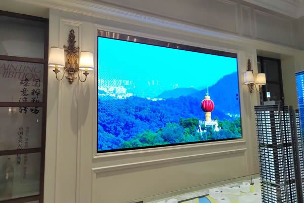 展廳大屏使用投影機好，還是LED顯示屏好