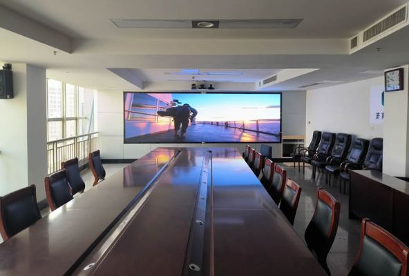 一般會議室使用會議一體機(jī)好，還是LED顯示屏好