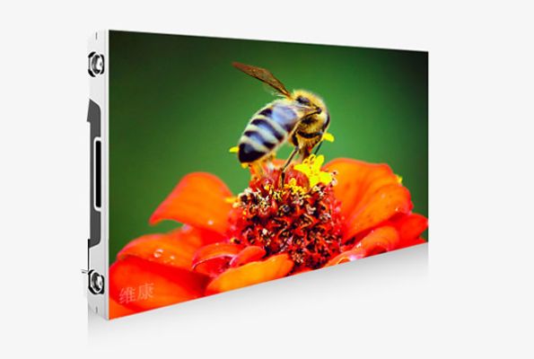 多媒體教室使用小間距LED屏好，還是會(huì)議一體機(jī)好？